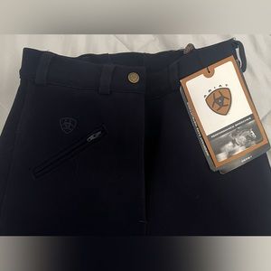 Ariat Derby riding breeches. Knee patch. NWT. 24L. Navy.